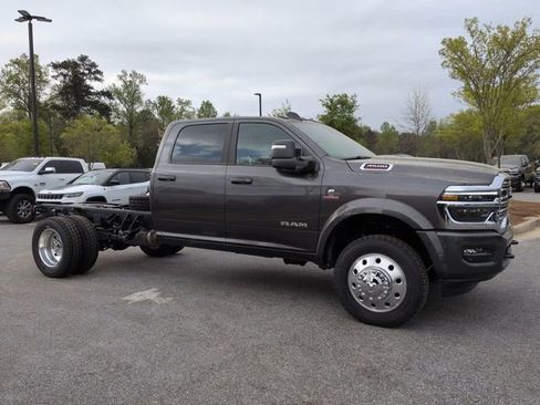 New 2026 RAM 2500 Tradesman AWD/4WD image 2