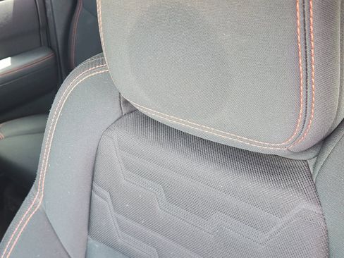 Used 2022 Nissan Frontier Pro-X RWD image 18