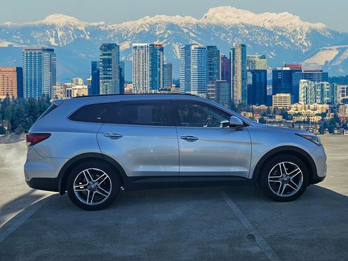 Used 2018 Hyundai Santa Fe SE w/ SE Ultimate Tech Package 03 image 4