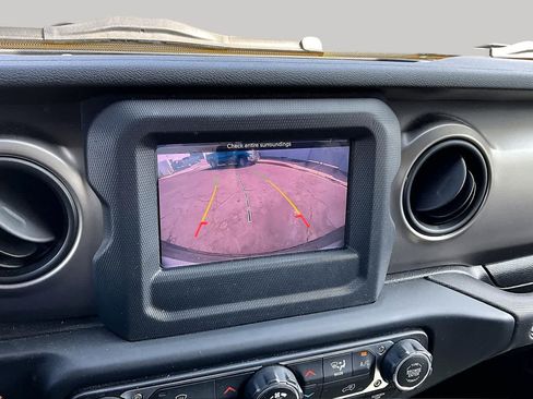 Used 2019 Jeep Wrangler Unlimited Sport S AWD/4WD image 26