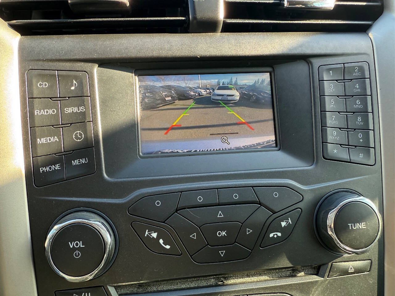 Used 2016 Ford Fusion SE w/ Equipment Group 202A FWD image 13