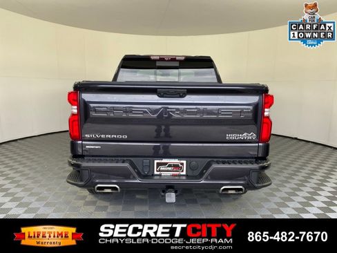 Used 2024 Chevrolet Silverado 1500 High Country w/ High Country Premium Package AWD/4WD image 6