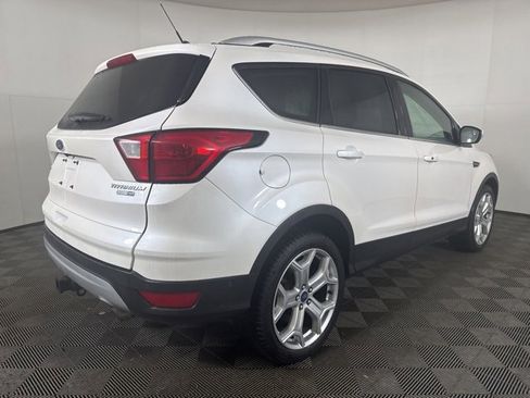 Certified 2019 Ford Escape Titanium w/ U9j03 - Titanium Tow Package image 3