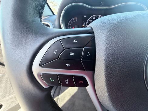 Used 2022 Jeep Grand Cherokee Limited w/ Tech Group image 13