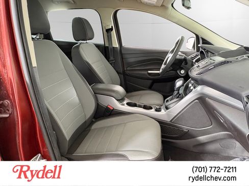 Used 2016 Ford Escape SE image 16