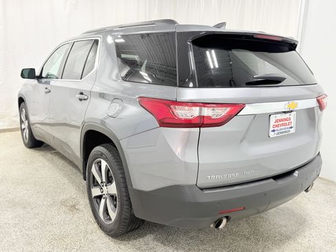 Used 2019 Chevrolet Traverse LT w/ LT Premium Package image 6