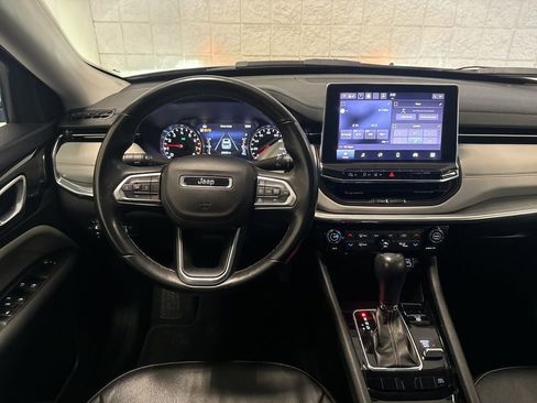 Used 2022 Jeep Compass Limited image 5