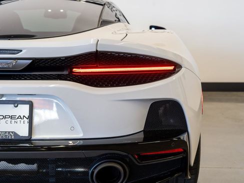 Used 2022 McLaren GT image 15