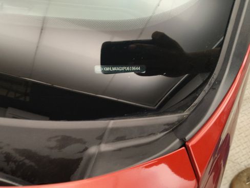 Used 2023 Hyundai Elantra SEL FWD image 33
