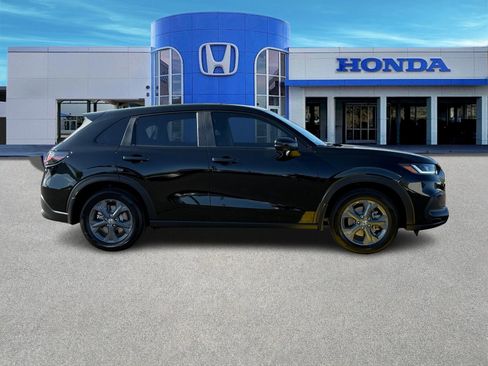 New 2026 Honda HR-V LX image 9