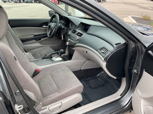 Used 2011 Honda Accord LX image 34