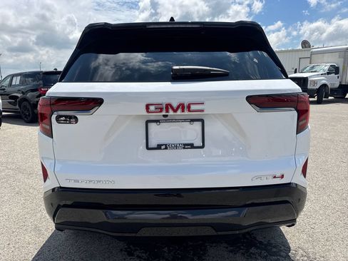 New 2027 GMC Terrain AT4 w/ Convenience Package III AWD/4WD image 7
