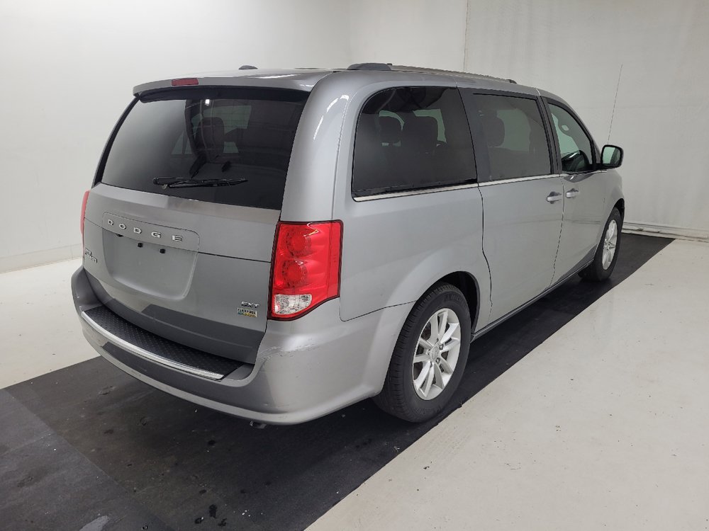 Used 2019 Dodge Grand Caravan SXT FWD image 9