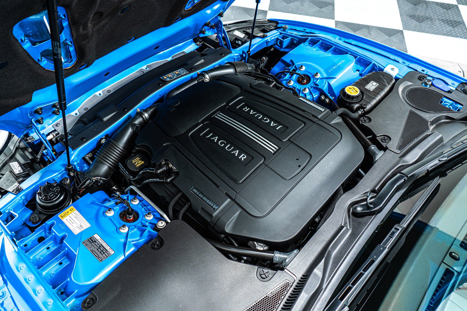 Used 2012 Jaguar XKR R-S RWD image 12