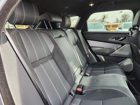 Certified 2022 Land Rover Range Rover Velar R-Dynamic S image 15