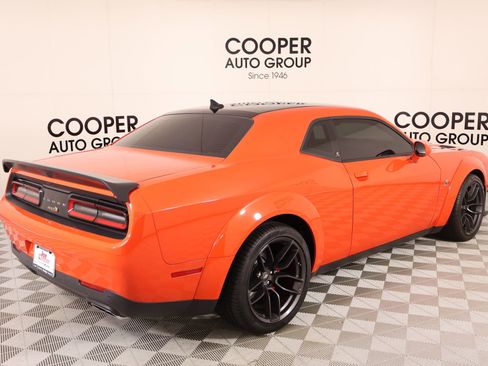 Used 2019 Dodge Challenger R/T Scat Pack RWD image 19