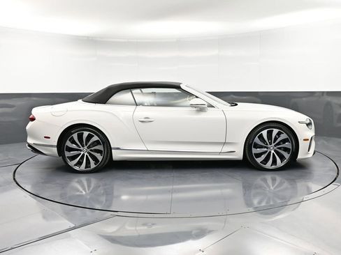New 2026 Bentley Continental GTC image 9