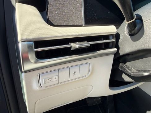 Certified 2026 Hyundai Tucson SE image 18