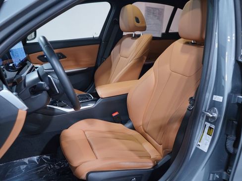 Used 2024 BMW 330i Sedan w/ Convenience Package RWD image 7