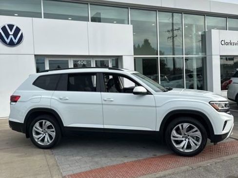 Used 2023 Volkswagen Atlas SE FWD image 4