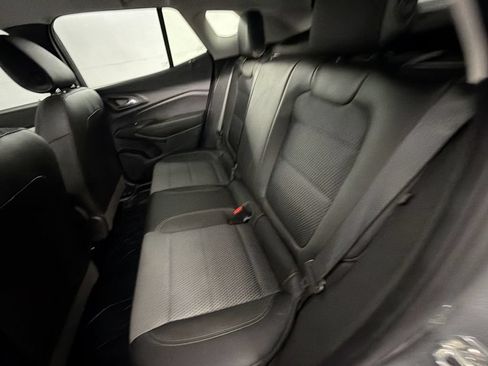 Used 2025 Chevrolet Trax LT w/ Driver Confidence Package FWD image 22