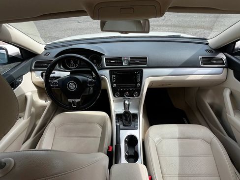 Used 2013 Volkswagen Passat 2.5 SE FWD image 12