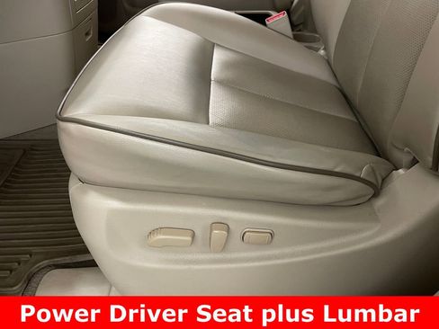 Used 2016 Nissan Quest SV w/ Leather Package FWD image 9