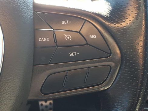 Certified 2022 Dodge Challenger R/T image 11