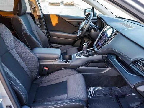 Used 2025 Subaru Outback Premium image 21
