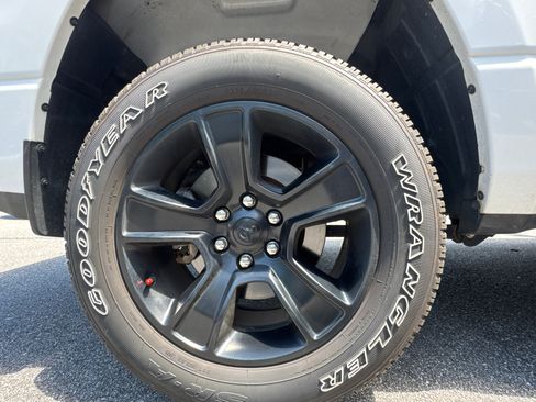 Used 2021 RAM 1500 Big Horn AWD/4WD image 18