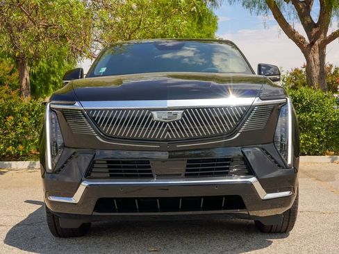 New 2026 Cadillac Escalade IQL Luxury image 4