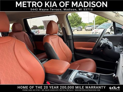 Used 2026 Kia Carnival EX FWD image 53