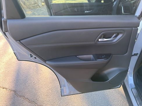 New 2026 Nissan Rogue SV image 30