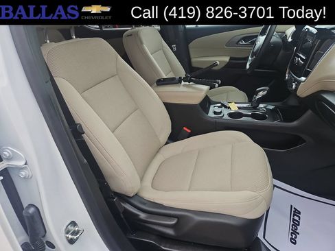 Certified 2023 Chevrolet Traverse LS FWD image 28