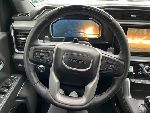 Used 2025 GMC Sierra 1500 Denali image 17