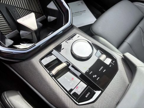 Used 2025 BMW X3 xDrive30i w/ Premium Package image 23