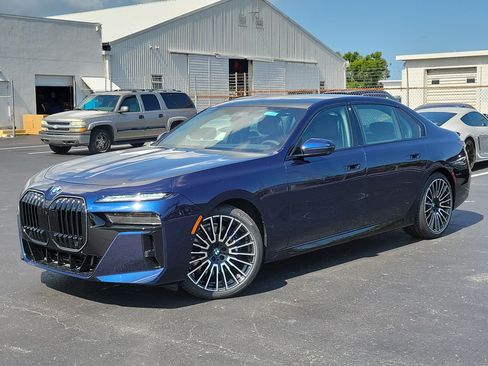 New 2026 BMW 740i w/ Executive Package RWD image 1