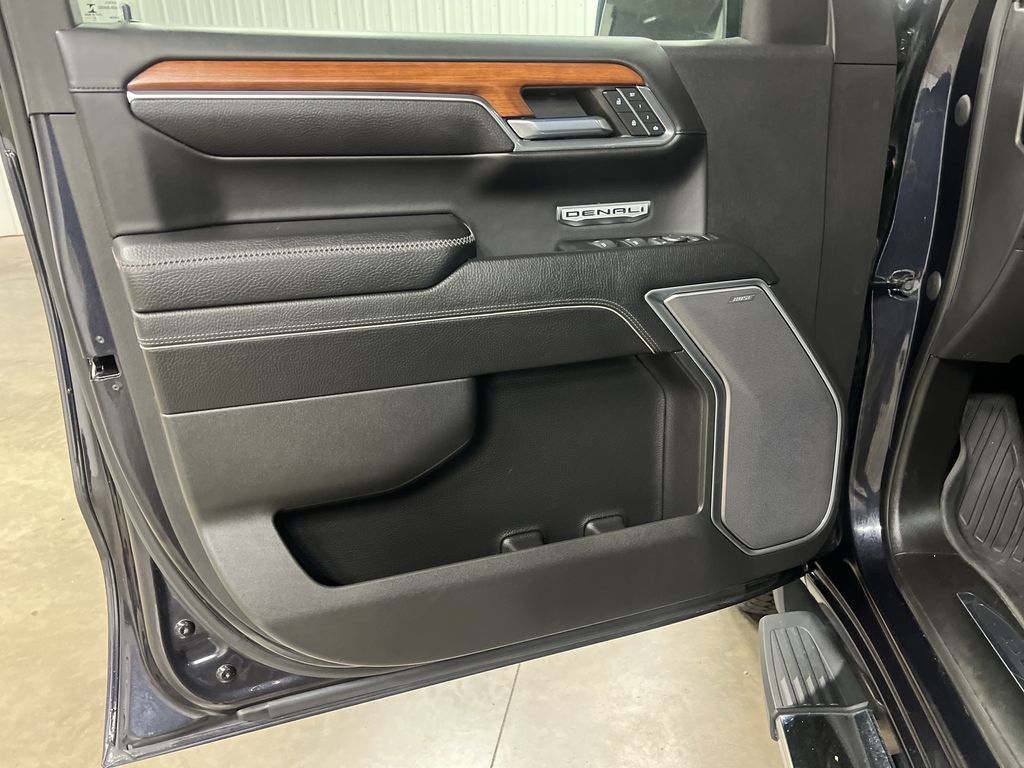 Certified 2022 GMC Sierra 1500 Denali w/ Technology Package AWD/4WD image 15