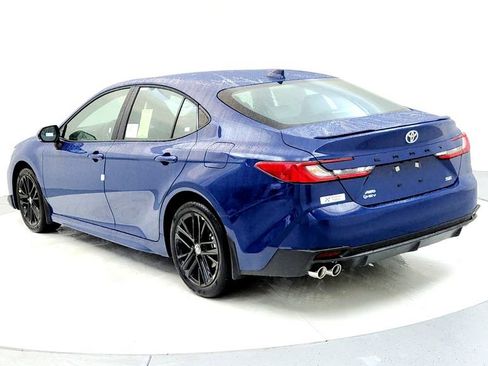 New 2026 Toyota Camry SE AWD/4WD image 4