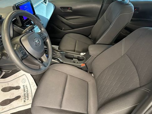 Used 2024 Toyota Corolla LE w/ LE Convenience Package FWD image 20