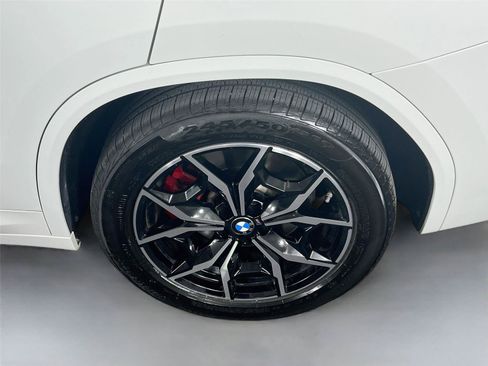 Used 2024 BMW X3 xDrive30i w/ Premium Package w/ZPA AWD/4WD image 32