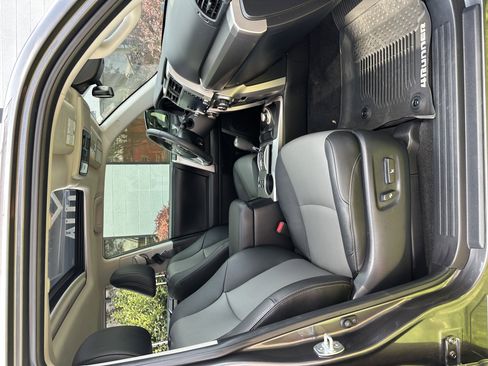 Used 2020 Toyota 4Runner SR5 Premium w/ Moonroof Package image 23