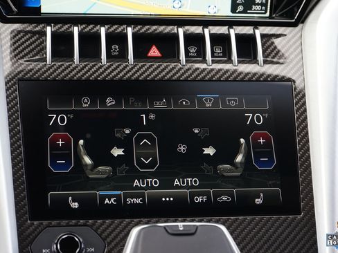 Used 2021 Lamborghini Urus image 21