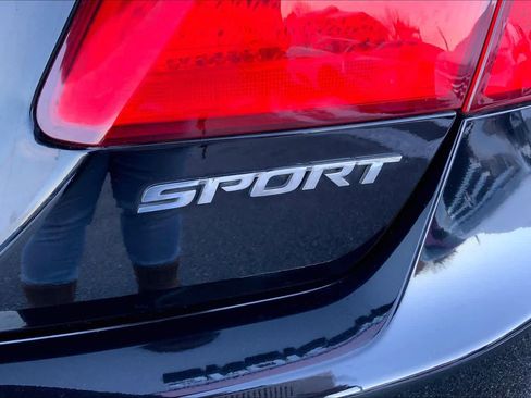 Used 2014 Honda Accord Sport image 9