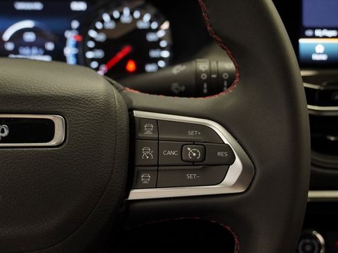 Certified 2024 Jeep Compass Trailhawk image 40