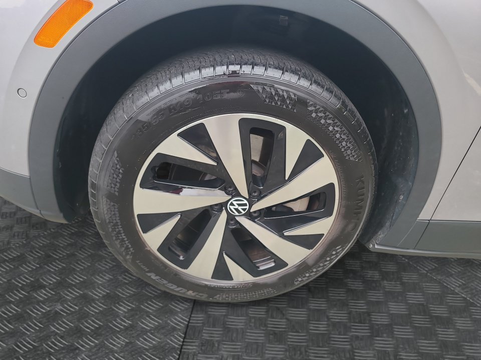 Used 2023 Volkswagen ID.4 Pro AWD/4WD image 27