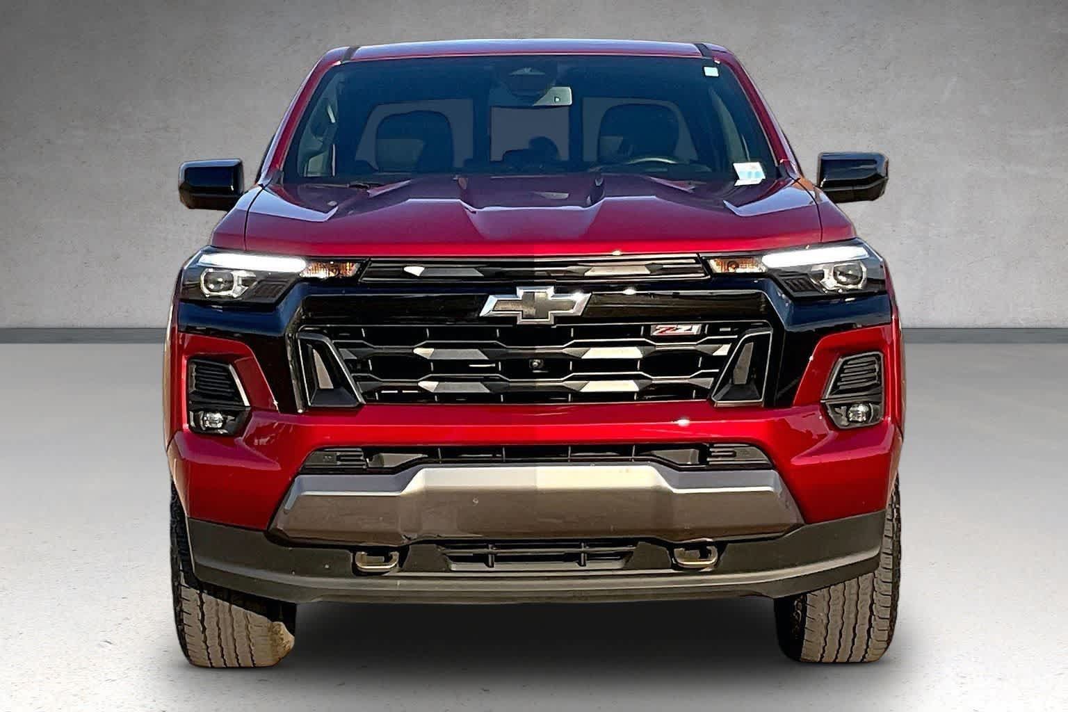 Used 2023 Chevrolet Colorado Z71 w/ Z71 Convenience Package 2 AWD/4WD image 6