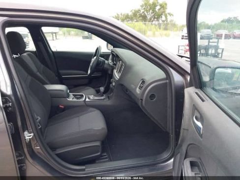 Used 2021 Dodge Charger SXT RWD image 5