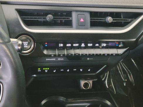 Used 2020 Lexus UX 200 w/ Premium Package FWD image 23