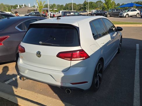 Used 2020 Volkswagen GTI SE FWD image 3